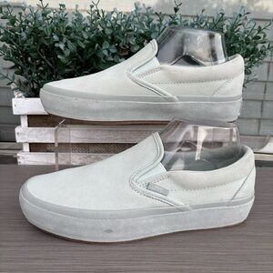 Vans Classic Slip-On Platform shoes